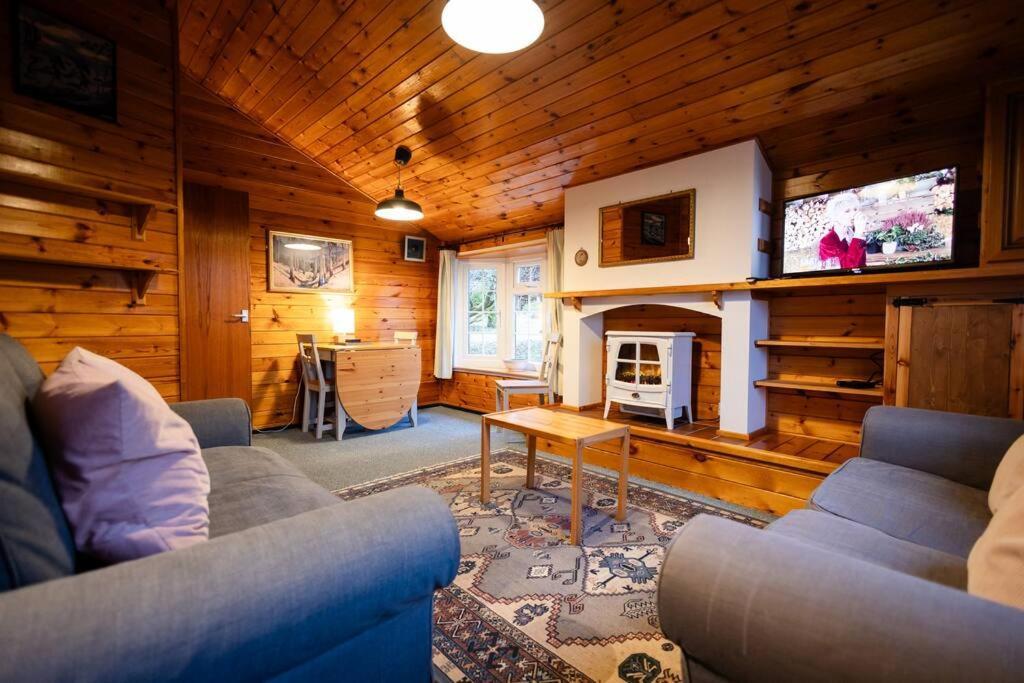 Cozy Norwegian Style Log Cabin In Rural Snowdonia - 2 Bedrooms & Parking By Seren Short Stays Ffestiniog Exterior foto