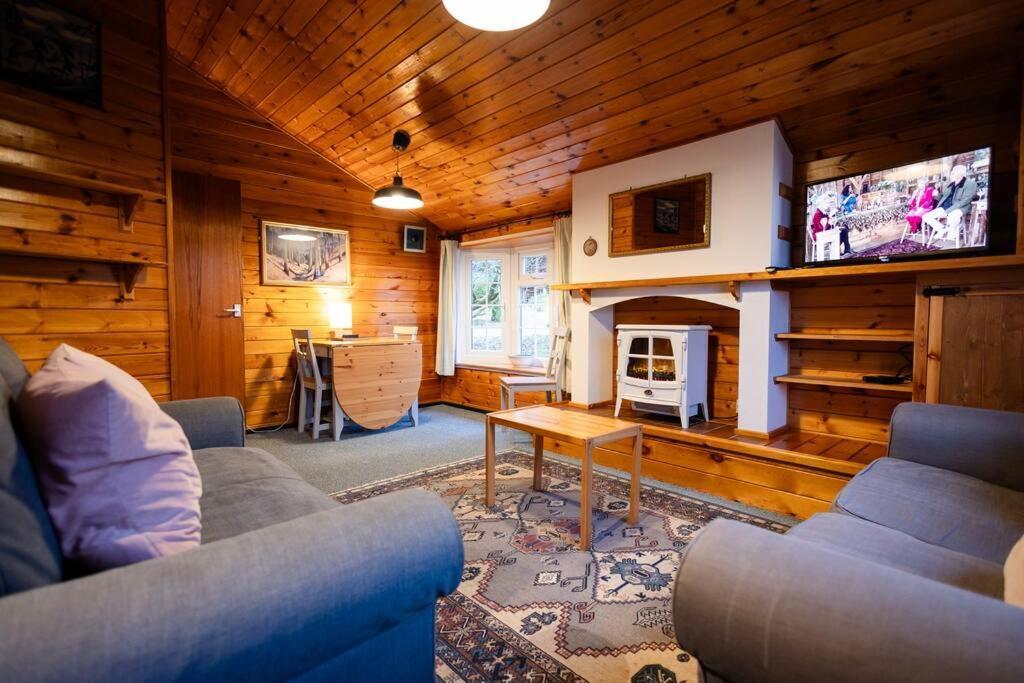 Cozy Norwegian Style Log Cabin In Rural Snowdonia - 2 Bedrooms & Parking By Seren Short Stays Ffestiniog Exterior foto